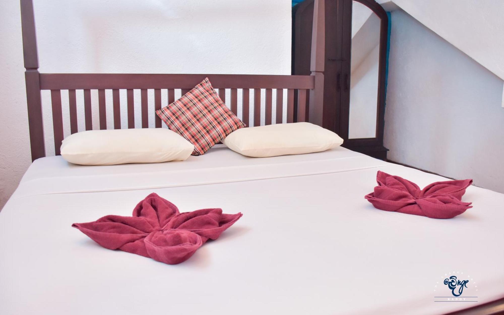 The Change Hotel Κάντι Εξωτερικό φωτογραφία